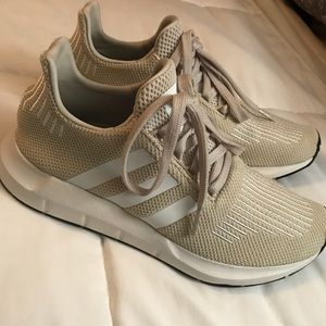 Women’s Adidas Original Swift Run